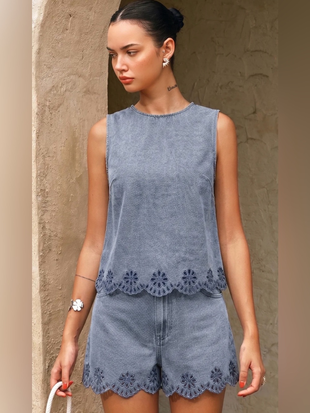 Commense Washed Blue Sleeveless Scalloped Floral-Hem Tank